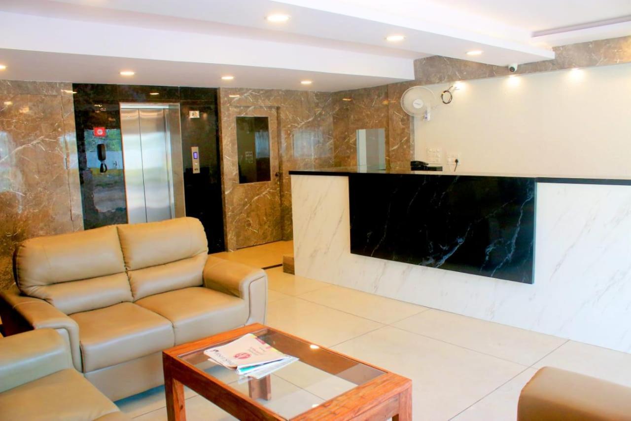 Hotel Sakura Inn Hosūr Zewnętrze zdjęcie