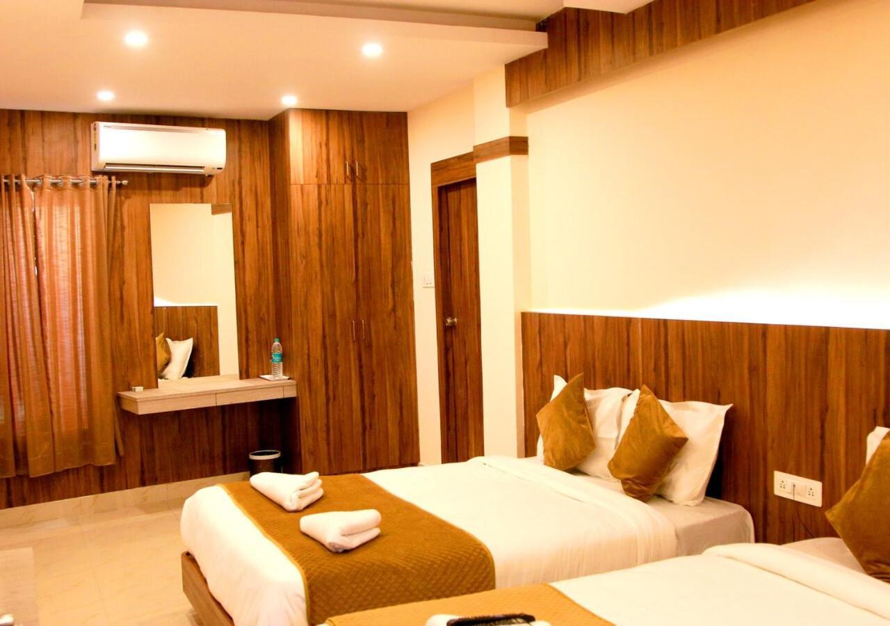 Hotel Sakura Inn Hosūr Zewnętrze zdjęcie
